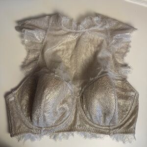 Victoria's Secret Lace Underwire Bralette in Champagne